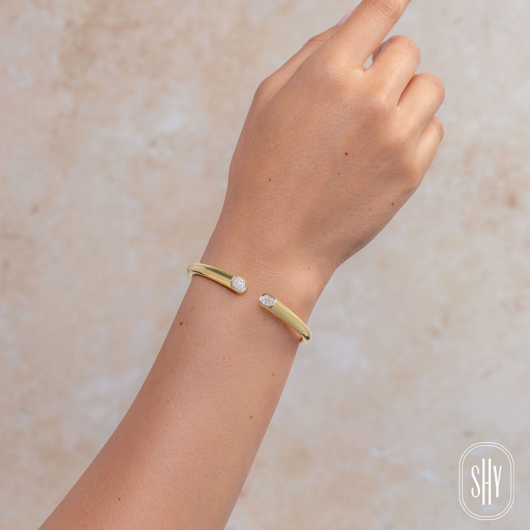 https://www.arthursjewelers.com/content/images/thumbs/Original/BBY-10203_1-205389325.jpg