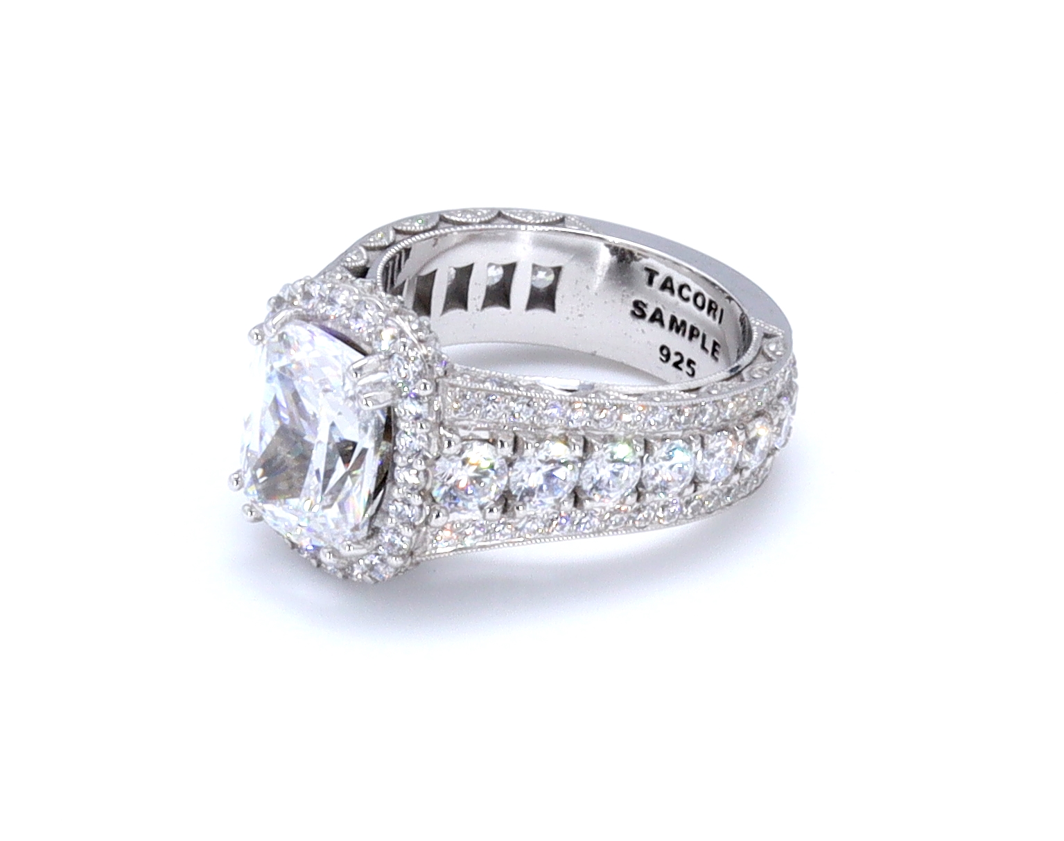 https://www.arthursjewelers.com/content/images/thumbs/Original/HT2613CU10X8_1-19293300.jpg
