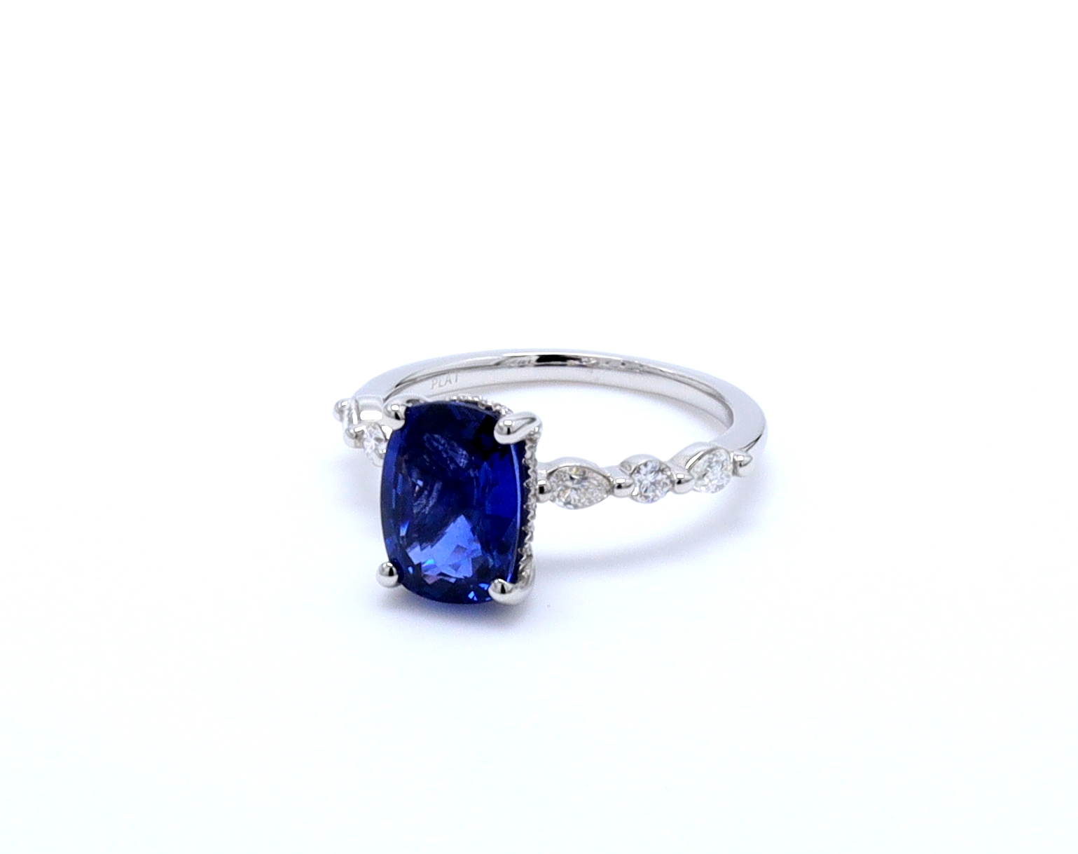 https://www.arthursjewelers.com/content/images/thumbs/Original/RF233_1-205406263.jpg