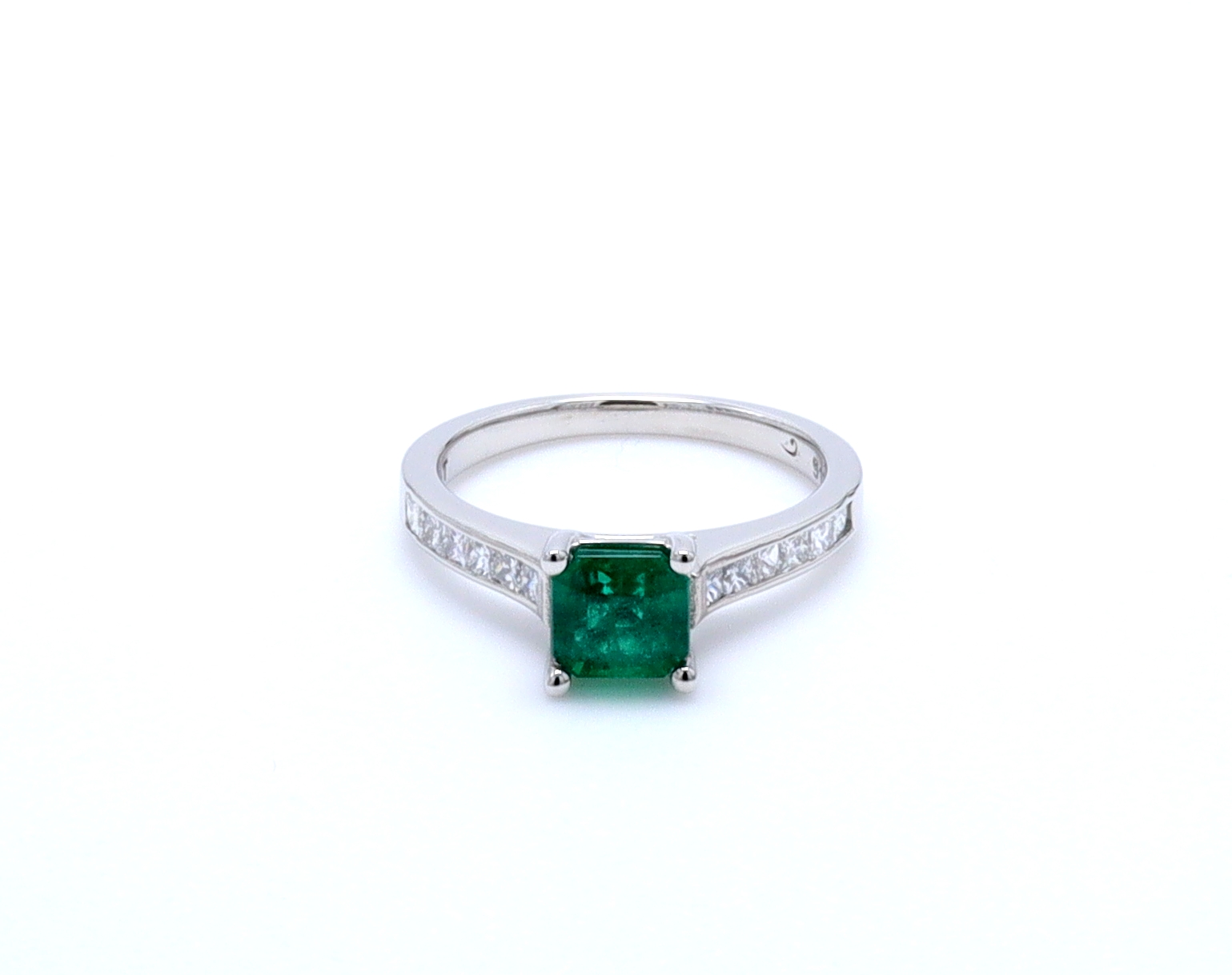 https://www.arthursjewelers.com/content/images/thumbs/Original/RF65-205406254.jpg