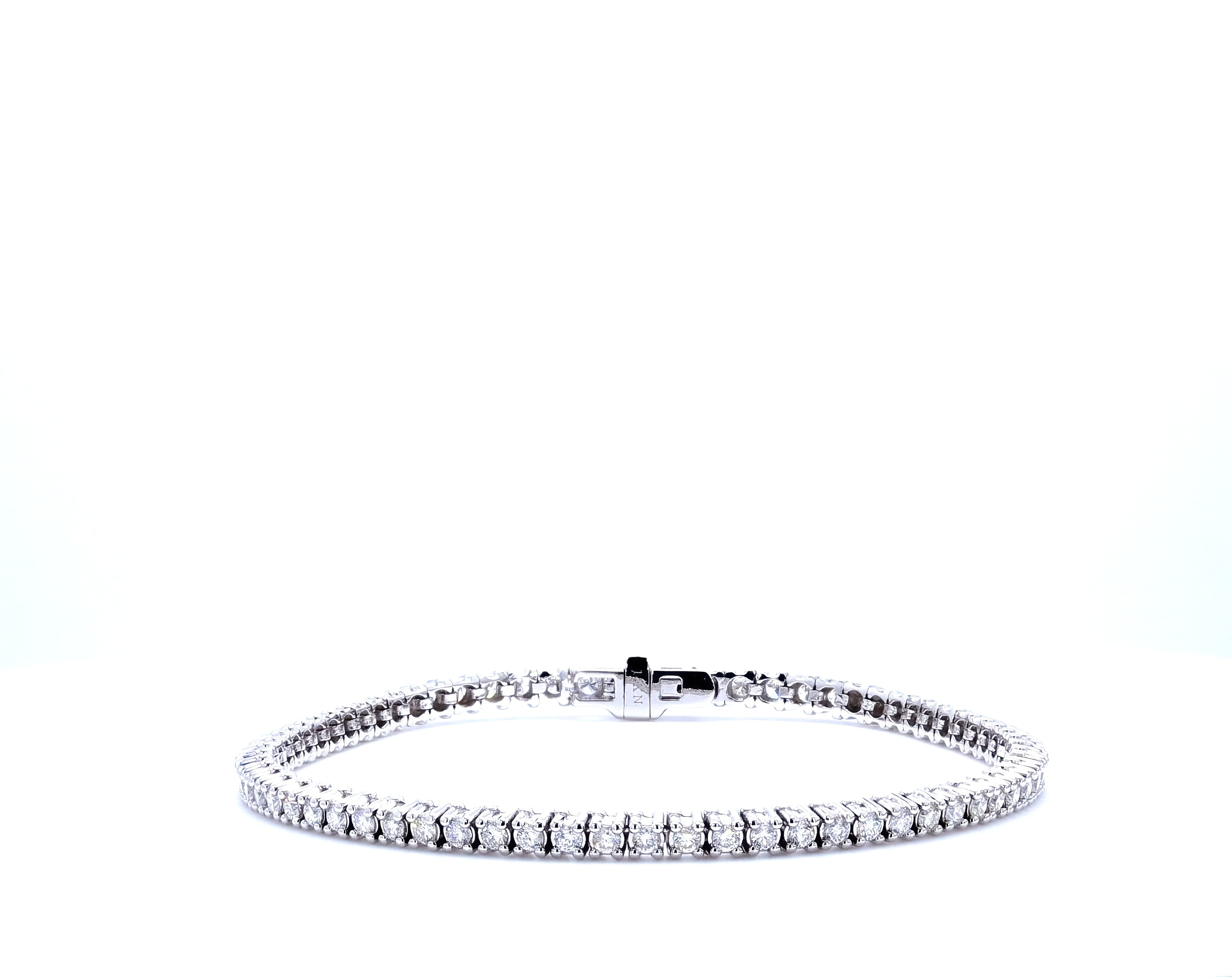 https://www.arthursjewelers.com/content/images/thumbs/Original/TDW-10570_1-205032939.jpg