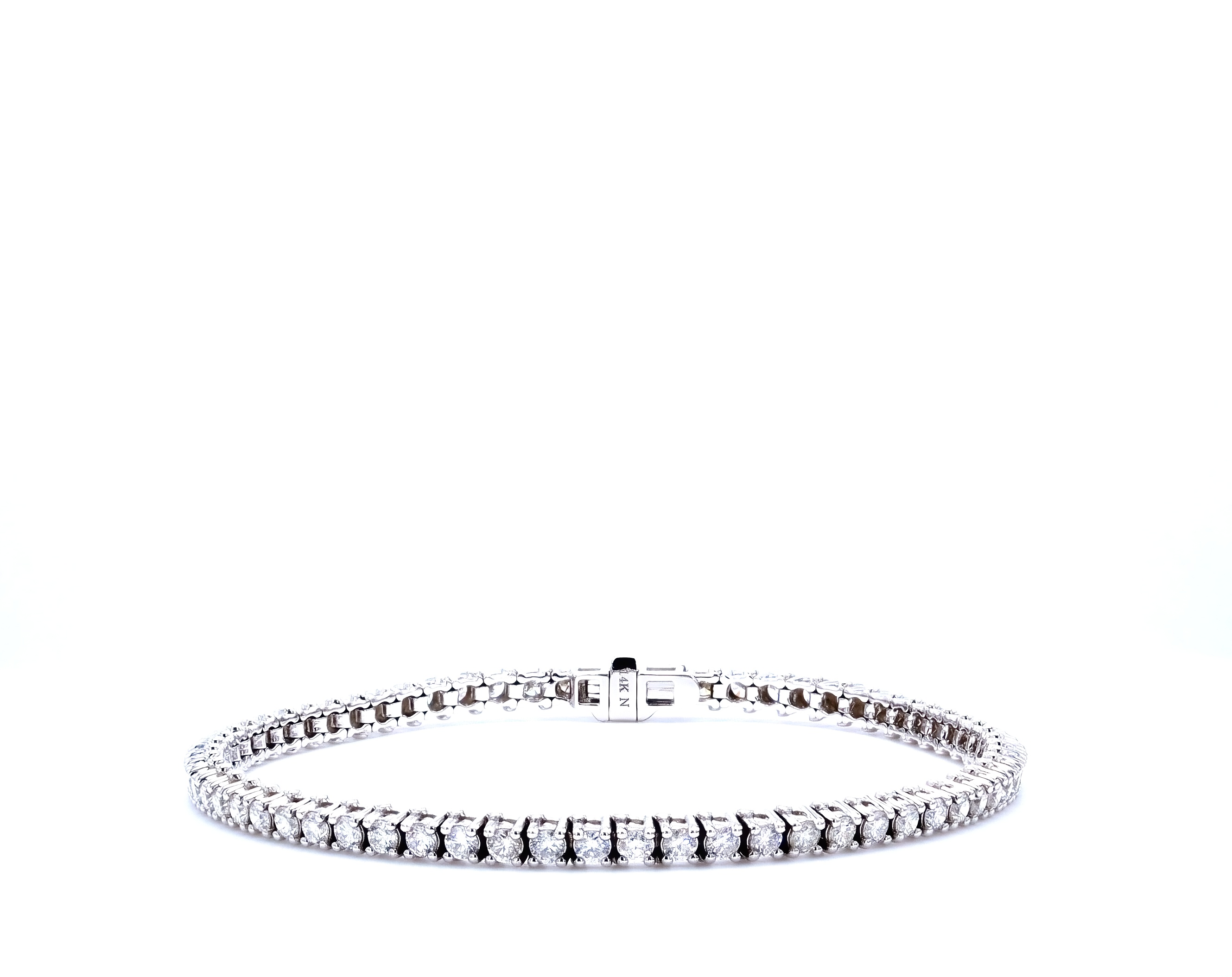 https://www.arthursjewelers.com/content/images/thumbs/Original/TDW-10571_1-205032940.jpg